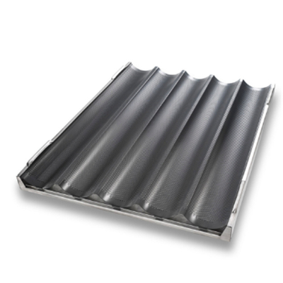 RK Bakeware चीन फूड सर्विस NSF Durashield कोटिंग 5 चैनल Stackable Tablock Baguette ट्रे