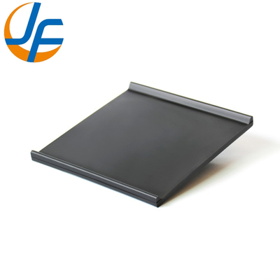 RK Bakeware China Foodservice NSF 4 साइड और 3 साइड एल्यूमीनियम फ्लैट सादा बेकिंग ट्रे शीट पैन
