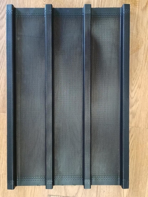 Rk Bakeware China- 4 मोल्ड्स PARA Pan Espanol एल्यूमीनियम बेकिंग ट्रे
